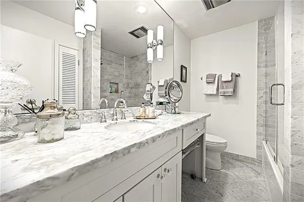 $689,000 | 3617 Edenborn Avenue, Metairie, LA 70002
