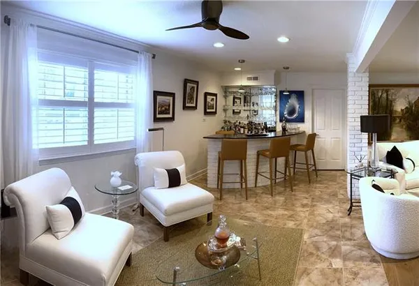$689,000 | 3617 Edenborn Avenue, Metairie, LA 70002