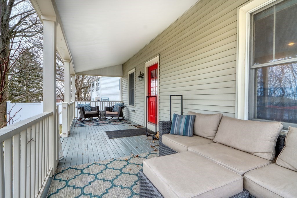 20 Robinwood Road Dedham, MA 02026 - Photo 4 of 28 Gallery Image 4