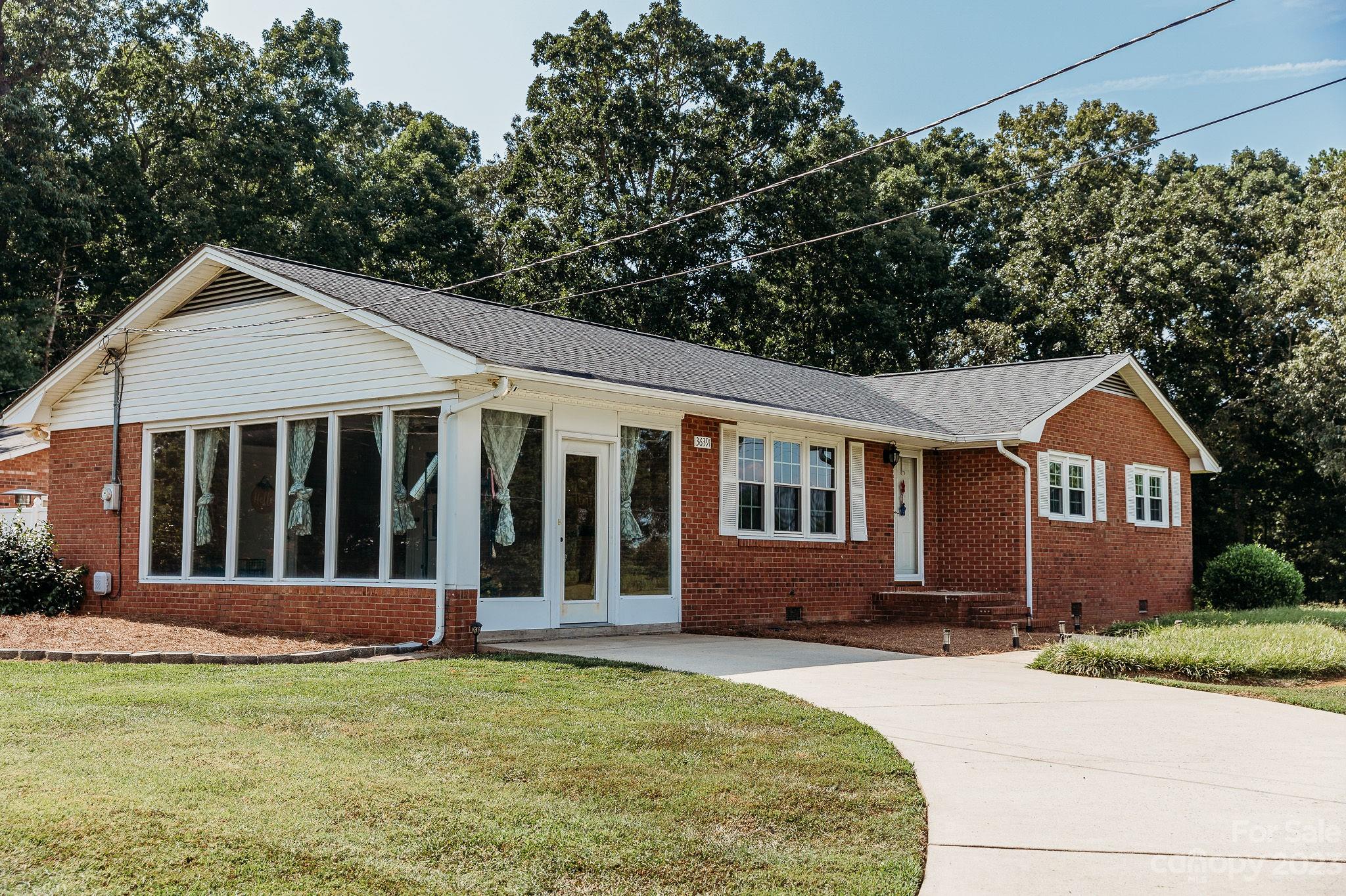 36391 Oakhurst Road Albemarle, NC 28001 - Photo 2 of 46 Gallery Image 2