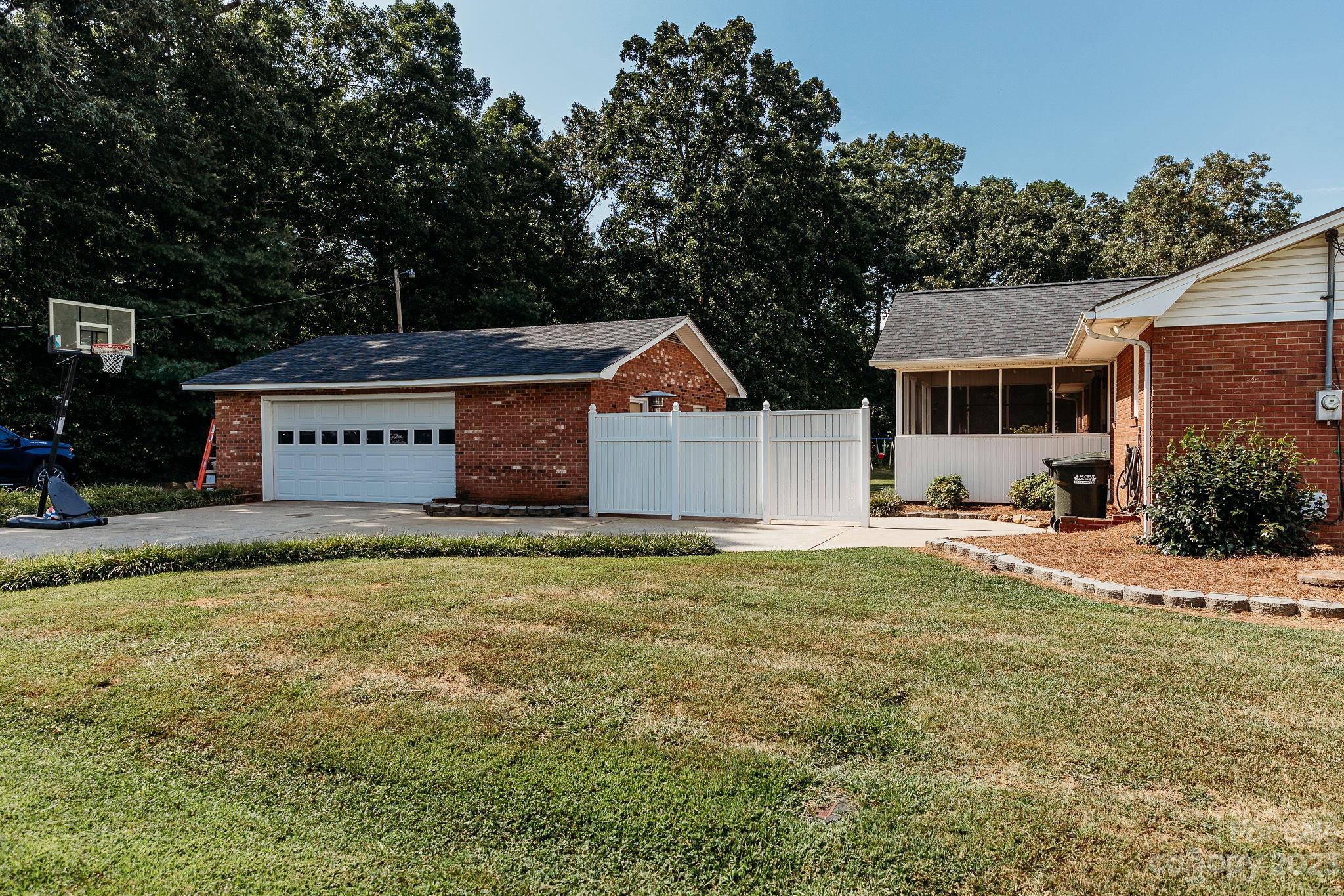 36391 Oakhurst Road Albemarle, NC 28001 - Photo 40 of 46 Gallery Image 40