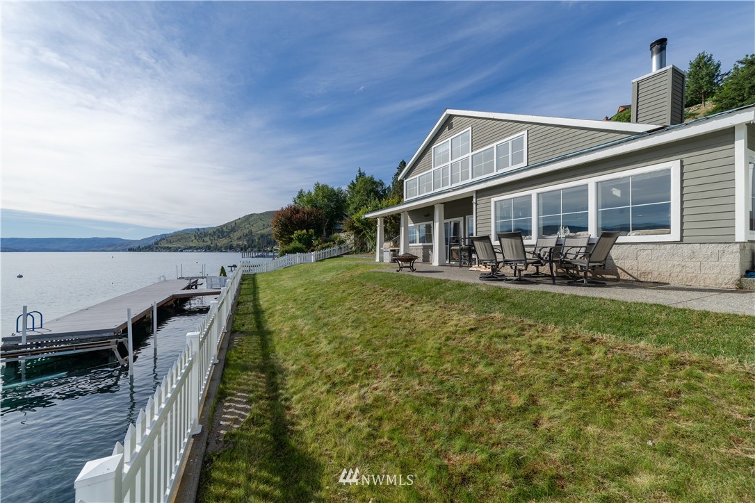 4126 South Lakeshore Road Chelan, WA 98816 - Photo 11 of 25 Gallery Image 11