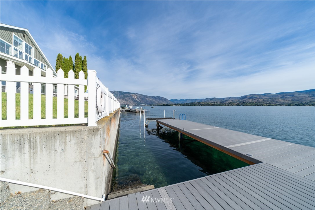 4126 South Lakeshore Road Chelan, WA 98816 - Photo 12 of 25 Gallery Image 12