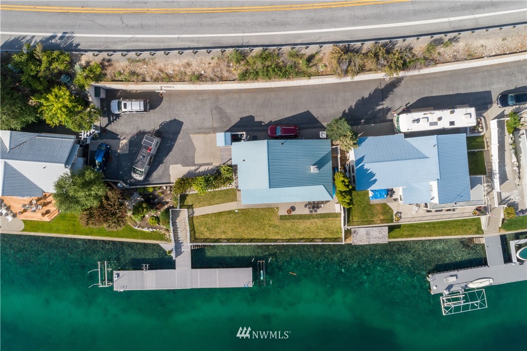 4126 South Lakeshore Road Chelan, WA 98816 - Photo 6 of 25 Gallery Image 6