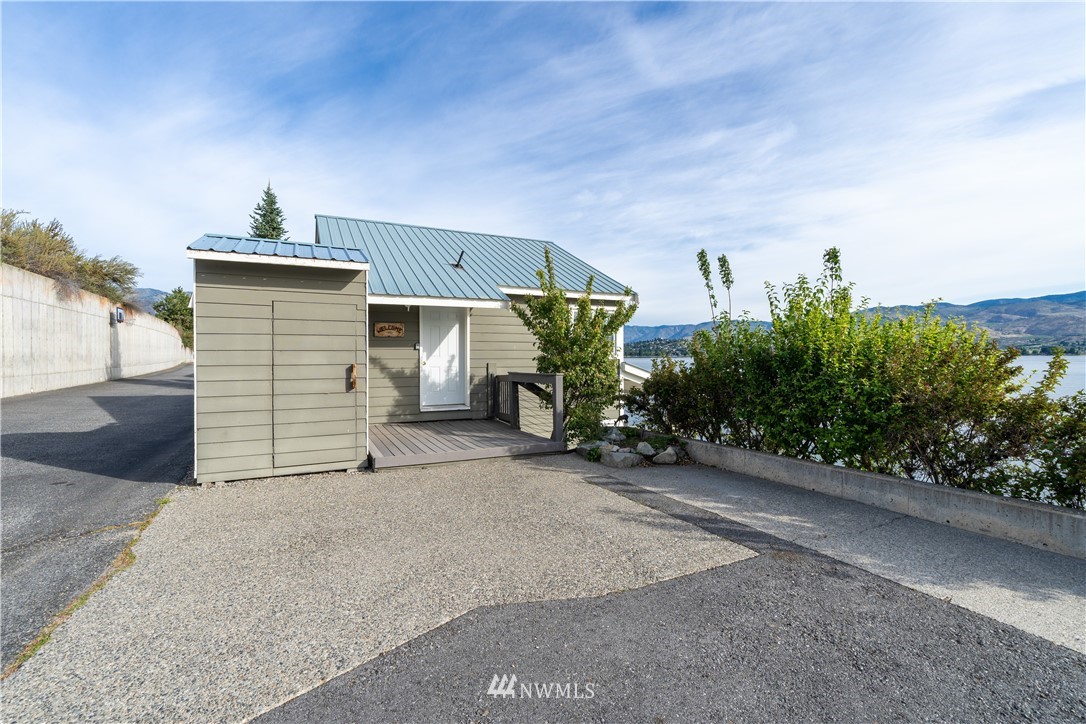 4126 South Lakeshore Road Chelan, WA 98816 - Photo 8 of 25 Gallery Image 8