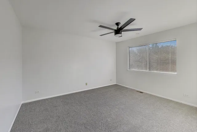 $289,990 | 106 Brittany Drive, Streamwood, IL 60107