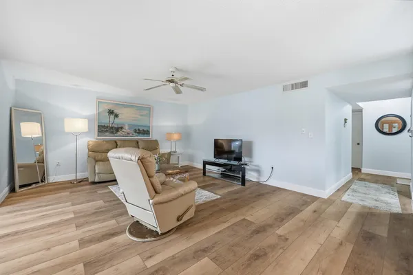 $220,000 | 5111 Southeast Miles Grant Road, Unit 102, Stuart, FL 34997