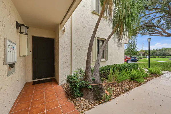 $220,000 | 5111 Southeast Miles Grant Road, Unit 102, Stuart, FL 34997