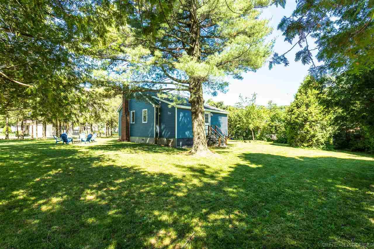 7033 Emerson Road Lexington, MI 48450 - Photo 6 of 36