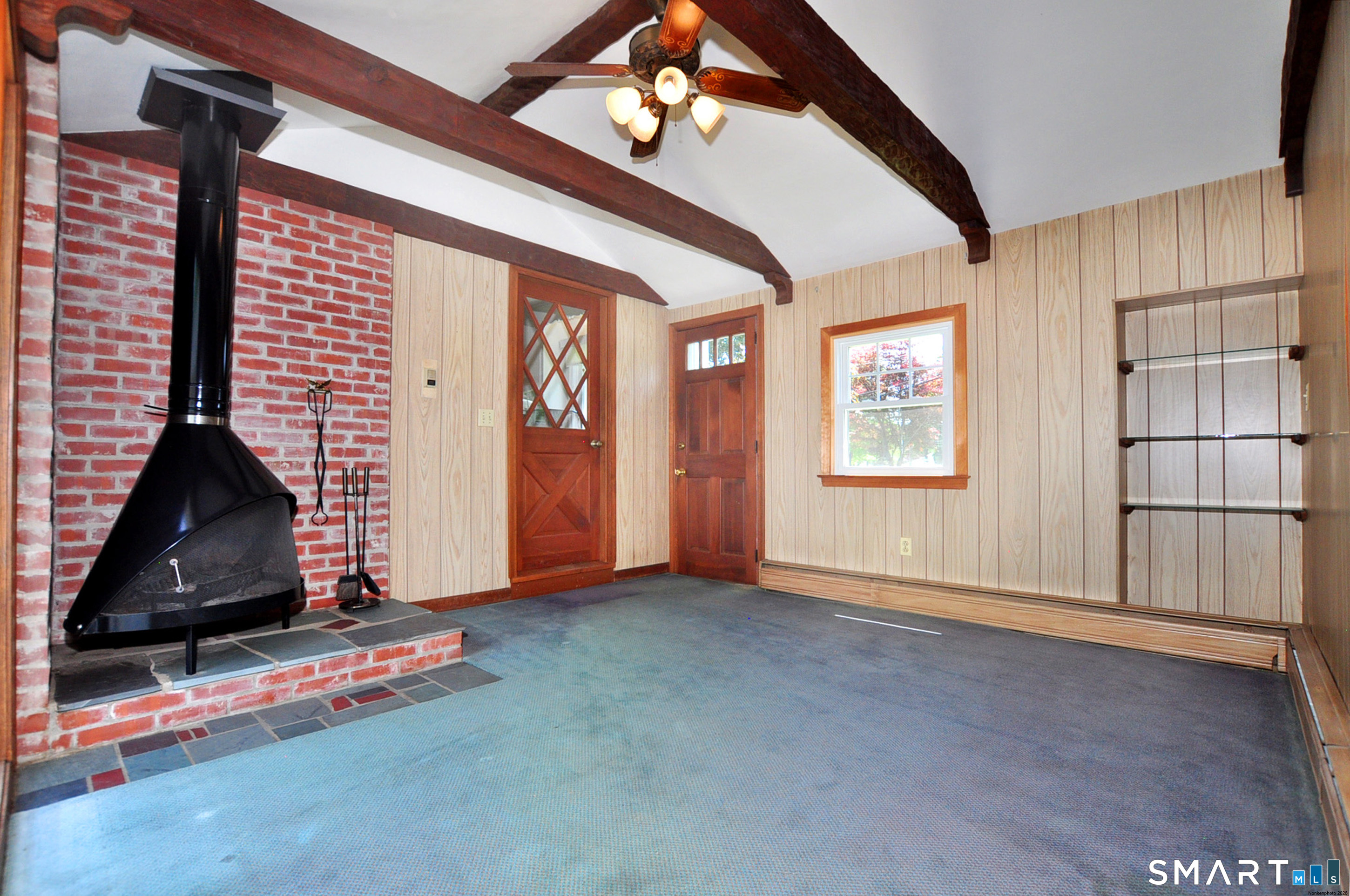 304 Rood Avenue Windsor, CT 06095 - Photo 15 of 36