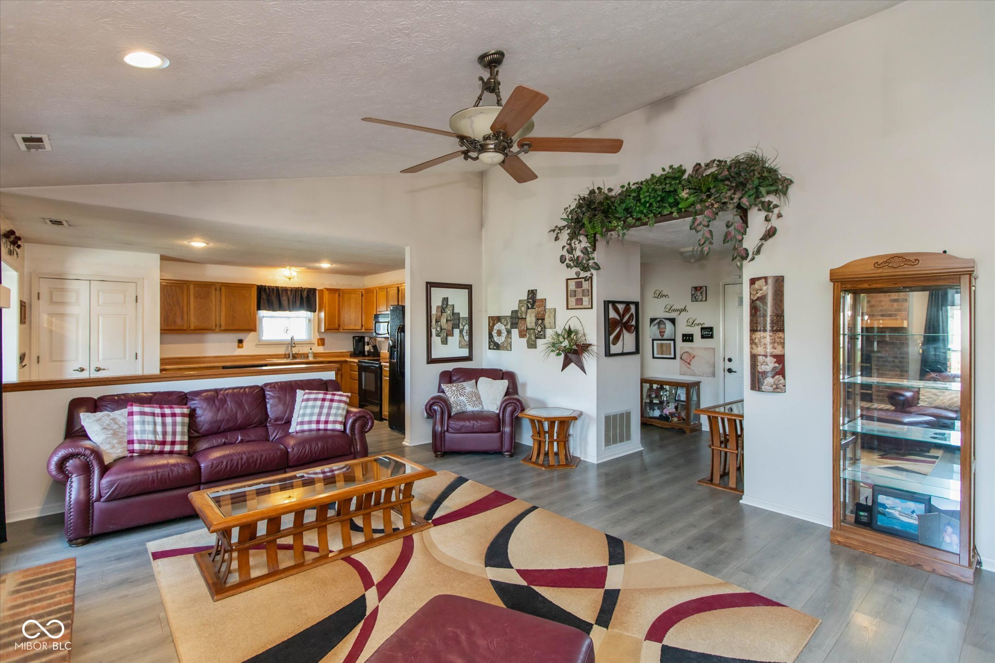 6324 Muirfield Way Indianapolis, IN 46237 - Photo 4 of 21