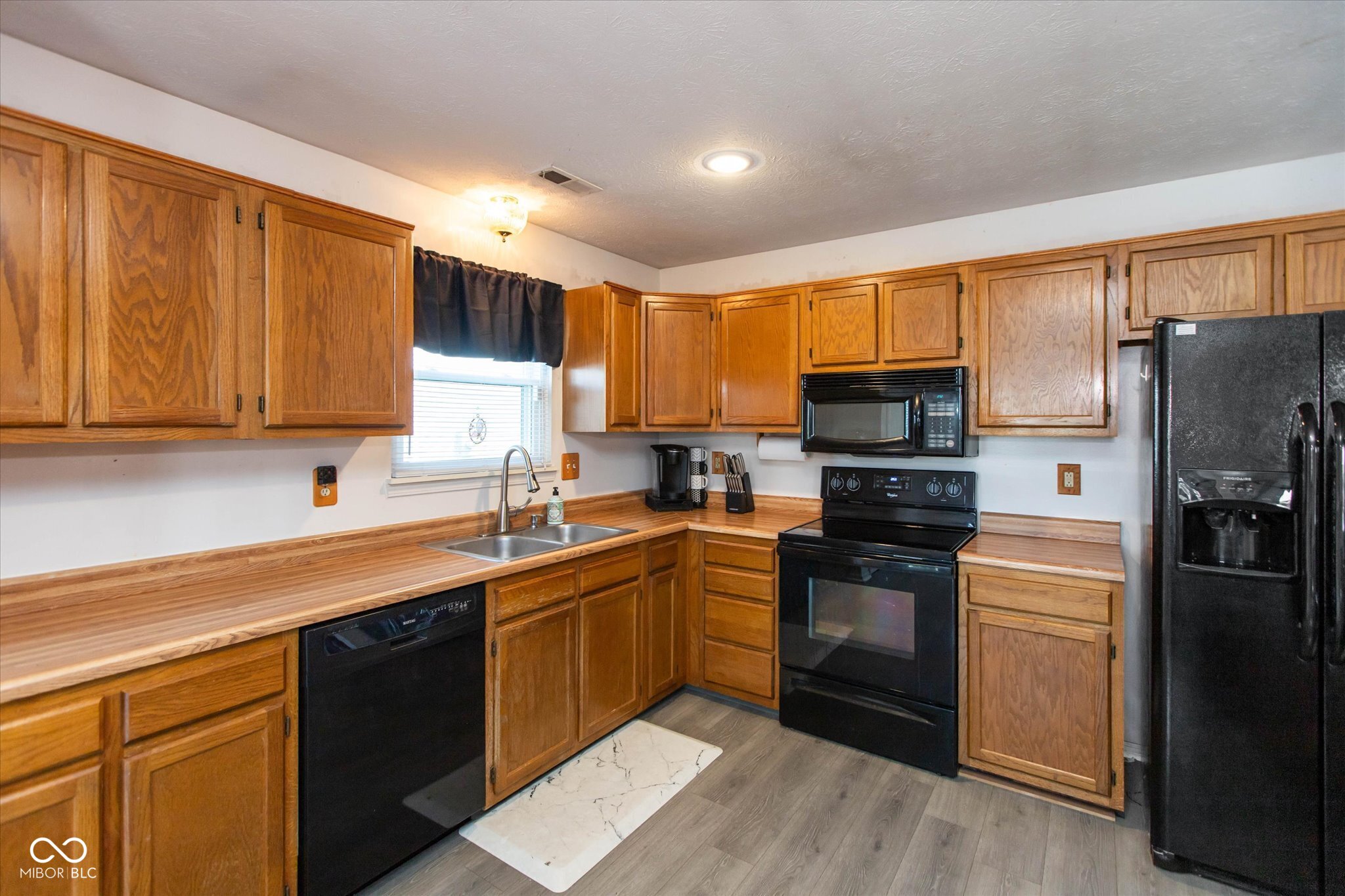 6324 Muirfield Way Indianapolis, IN 46237 - Photo 8 of 21