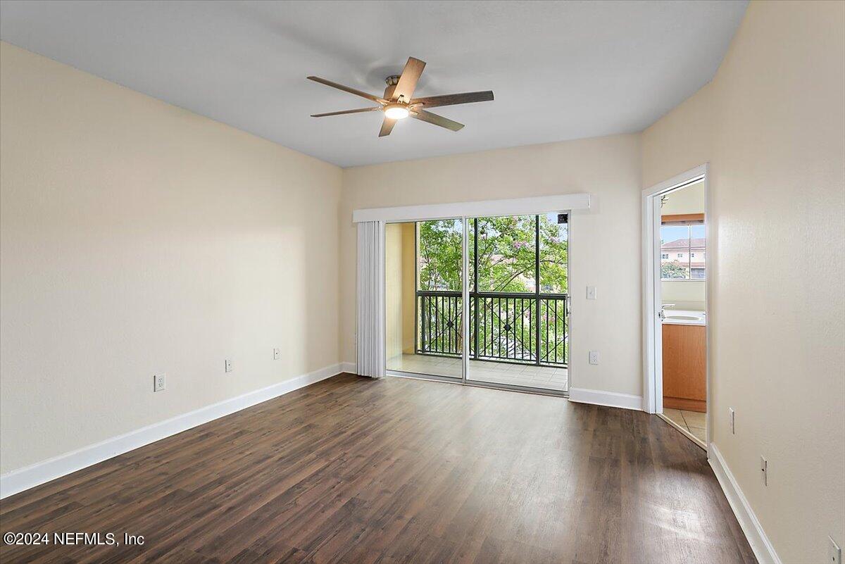 9745 Touchton Road, Unit 2807 Jacksonville, FL 32246 - Photo 17 of 36 14-Primary Bedroom