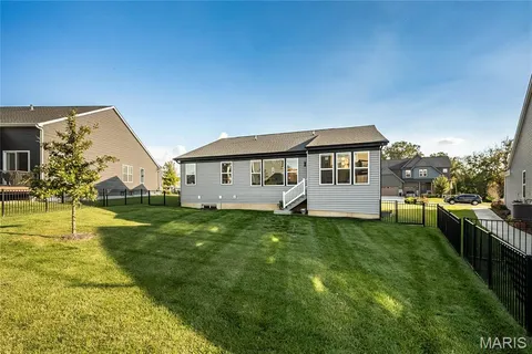 $624,000 | 819 Upland Loop, O'Fallon, MO 63368