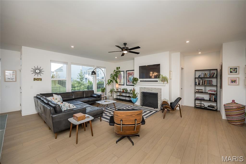 819 Upland Loop O'Fallon, MO 63368 - Photo 9 of 45