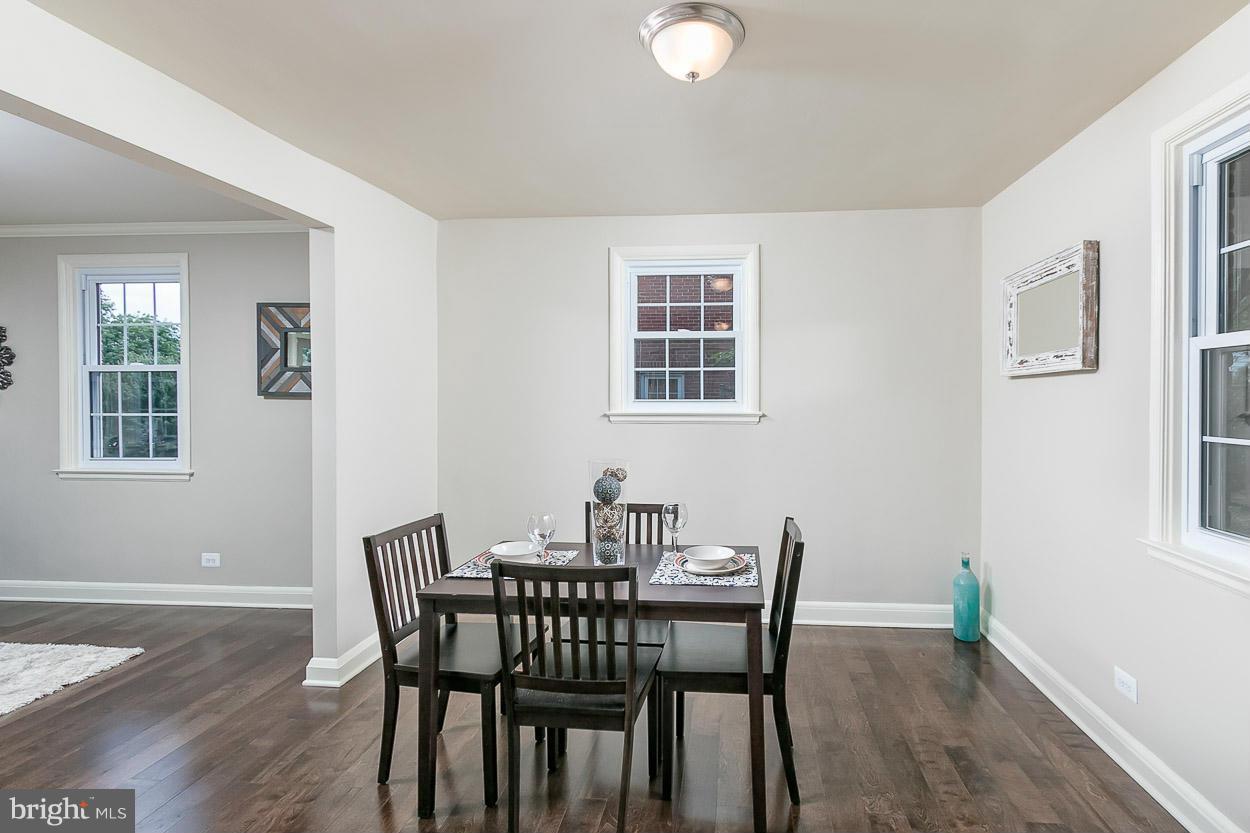 4 Dunmore Road Baltimore, MD 21228 - Photo 11 of 24 Dining Room