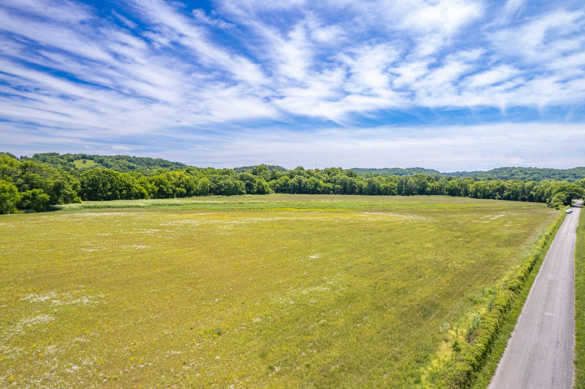 32 Hart Leonard Road Cornersville, TN 37047 - Photo 11 of 58 a view of an ocean from a balcony