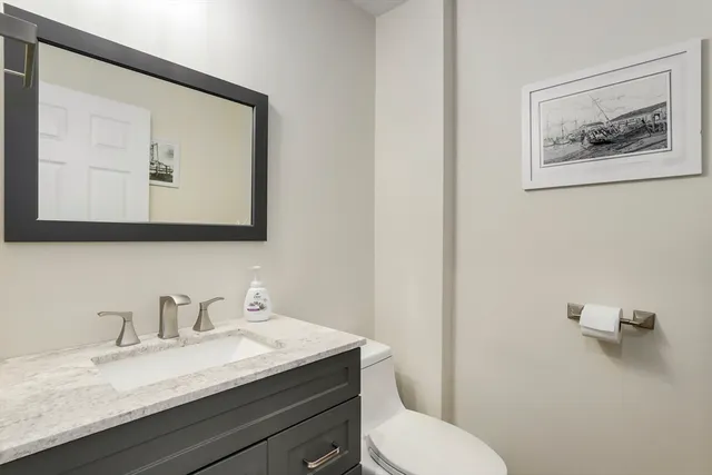 $384,900 | 585 Turnpike Street, Unit 2, Easton, MA 02375