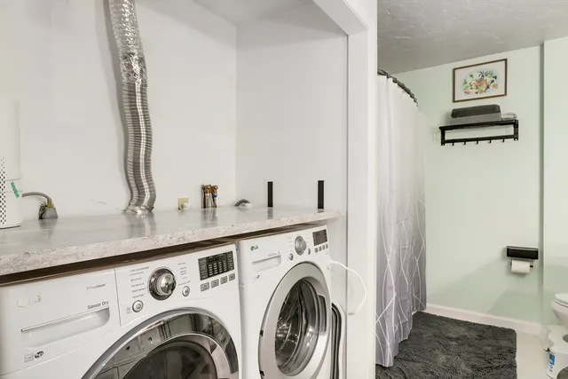 $384,900 | 585 Turnpike Street, Unit 2, Easton, MA 02375