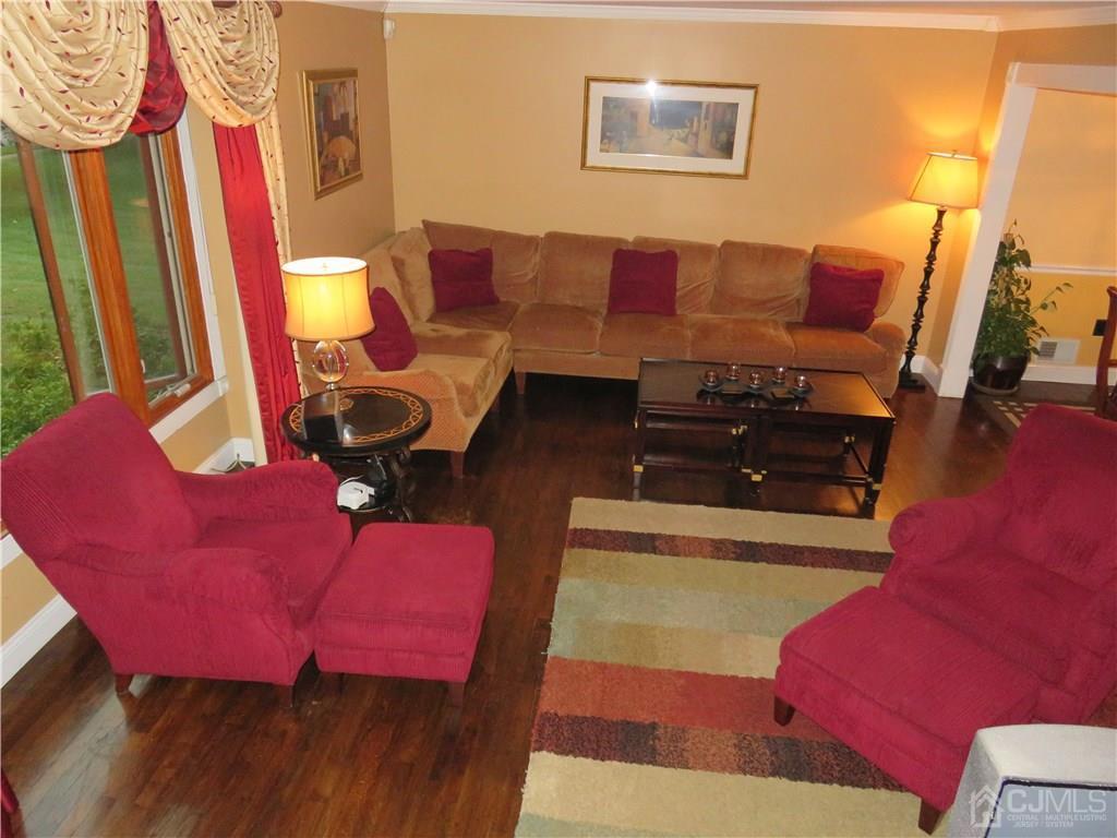 54 Fairfield Road Princeton, NJ 08540 - Photo 3 of 22 a living room with furniture and a mirror