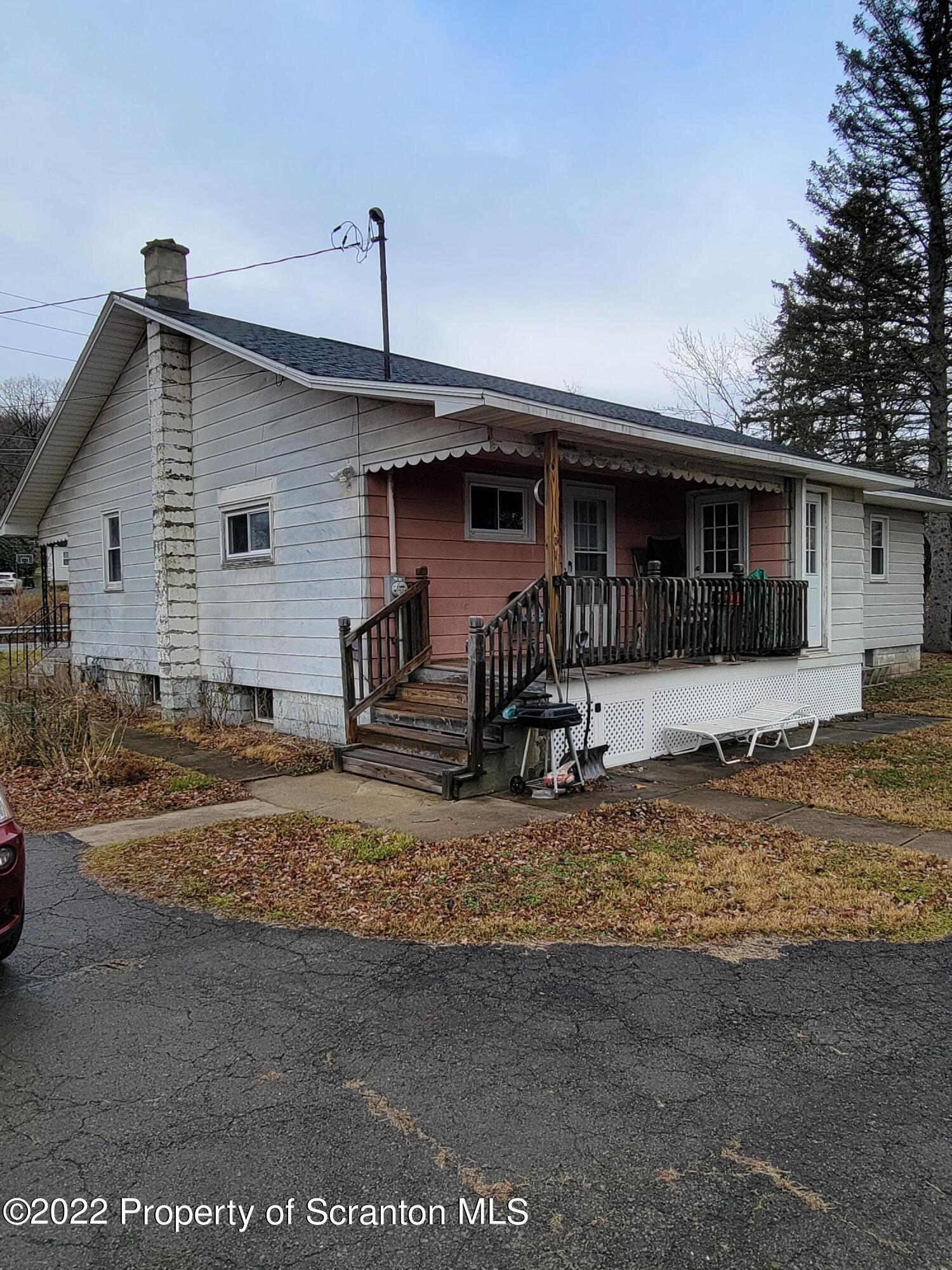 284 Wildcat Road Archbald, PA 18447 - Photo 3 of 27 Gallery Image 3