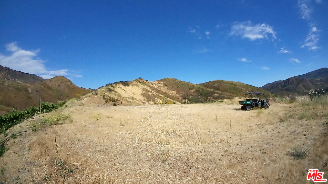 2714 Triunfo Canyon Road Agoura Hills, CA 91301 - Photo 16 of 29