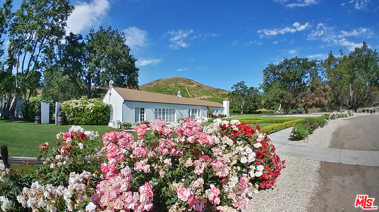 2714 Triunfo Canyon Road Agoura Hills, CA 91301 - Photo 4 of 29