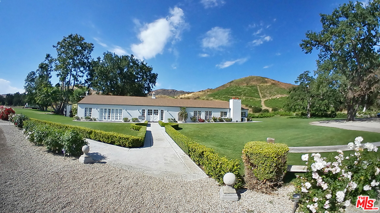 2714 Triunfo Canyon Road Agoura Hills, CA 91301 - Photo 5 of 29