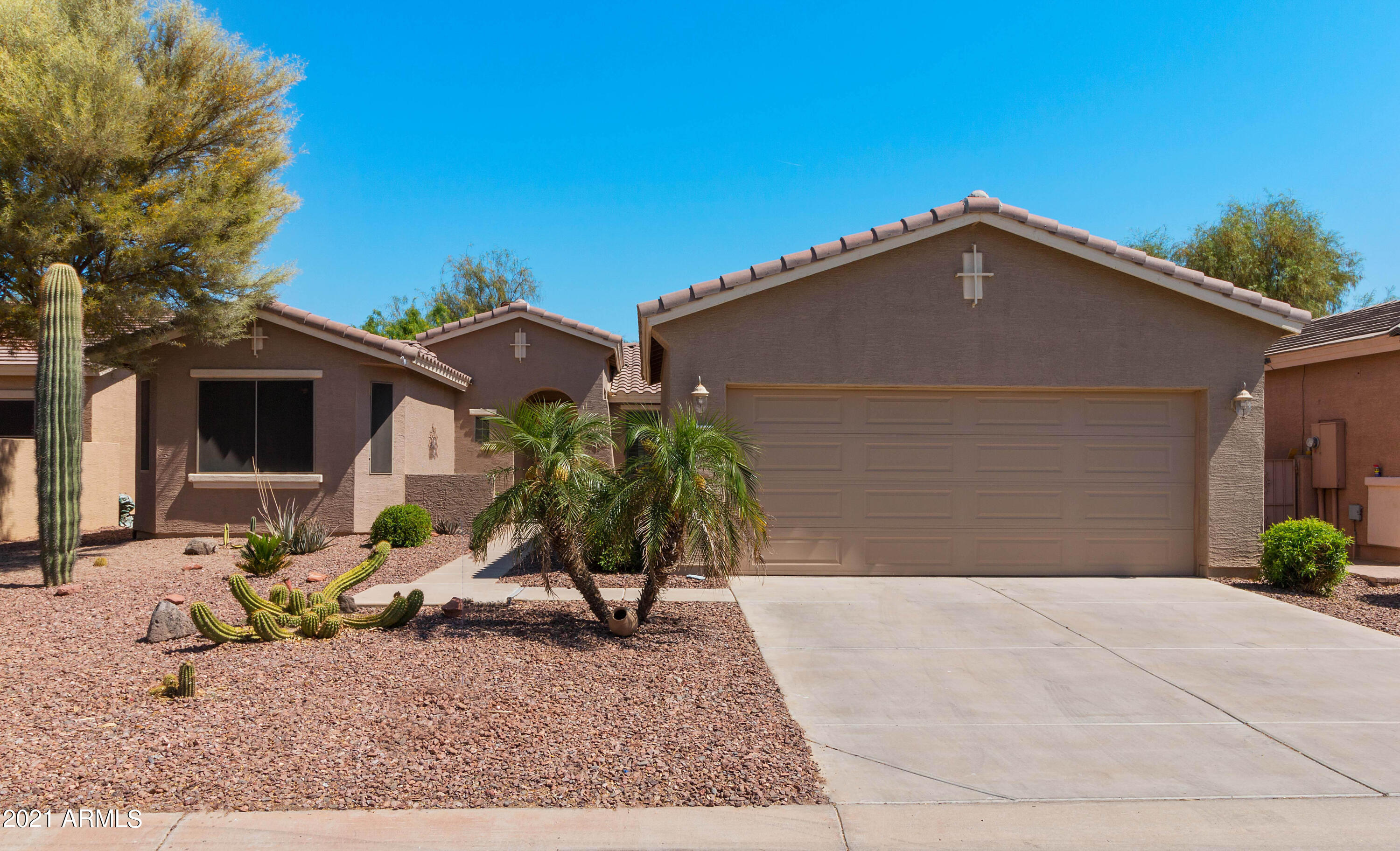 42504 Abbey Road Maricopa, AZ 85138 - Photo 1 of 58 Front