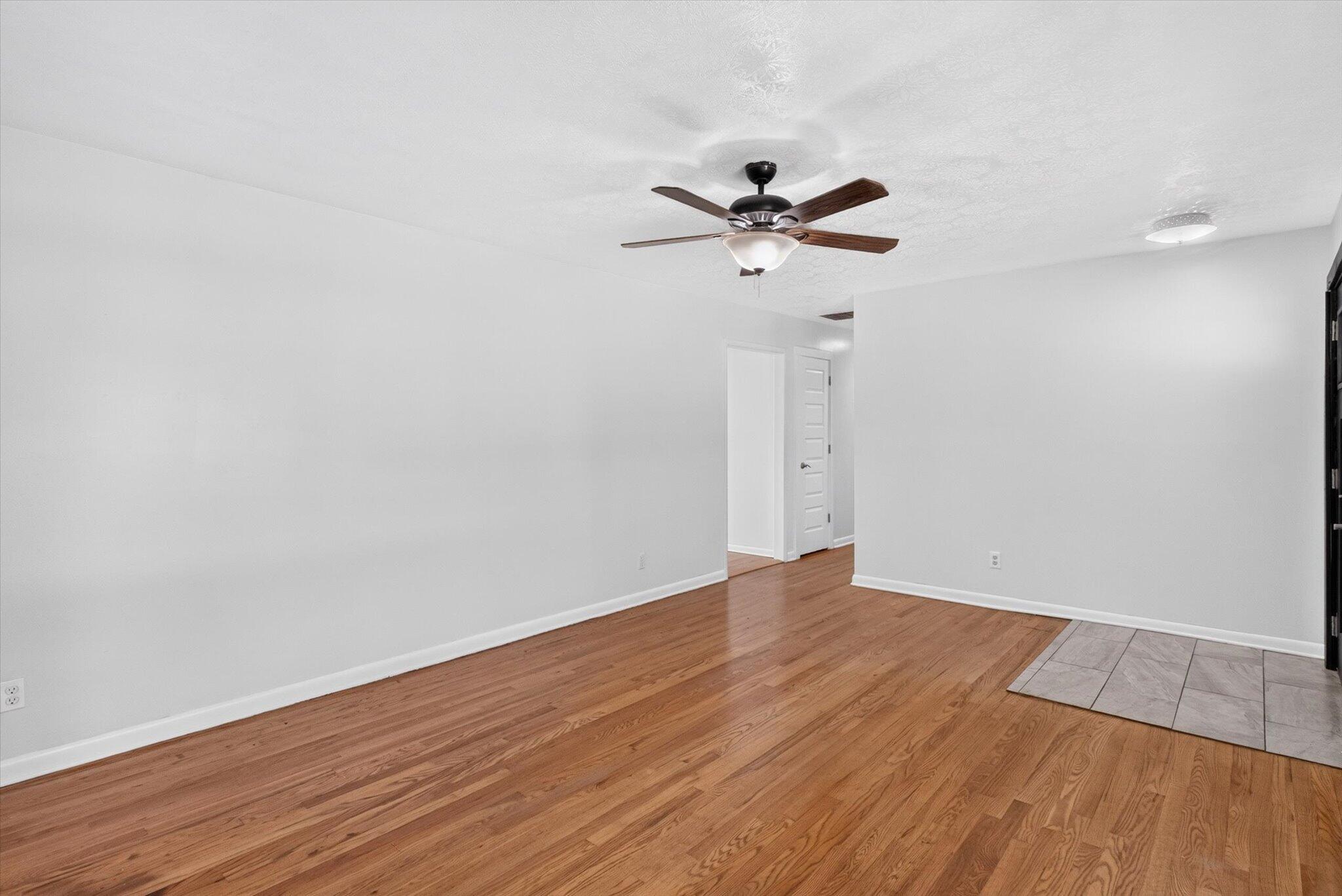 2260 South Barcliff Avenue Springfield, MO 65804 - Photo 17 of 38 11-10