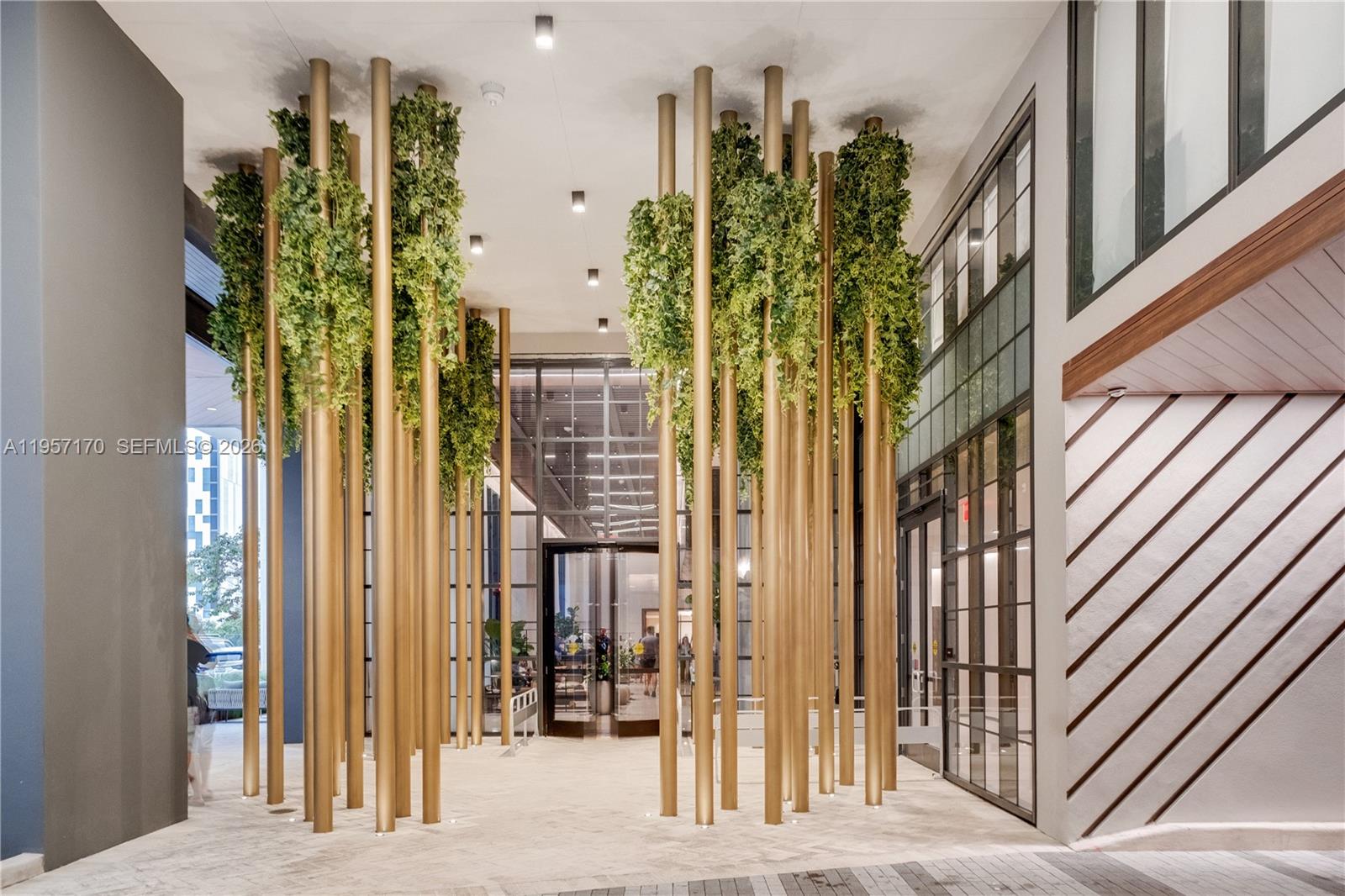 159 Northeast 6th Street, Unit 3310 Miami, FL 33132 - Photo 18 of 44