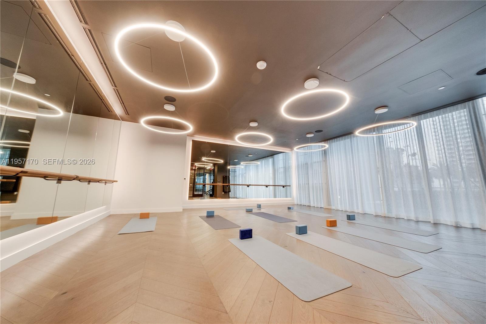 159 Northeast 6th Street, Unit 3310 Miami, FL 33132 - Photo 23 of 44