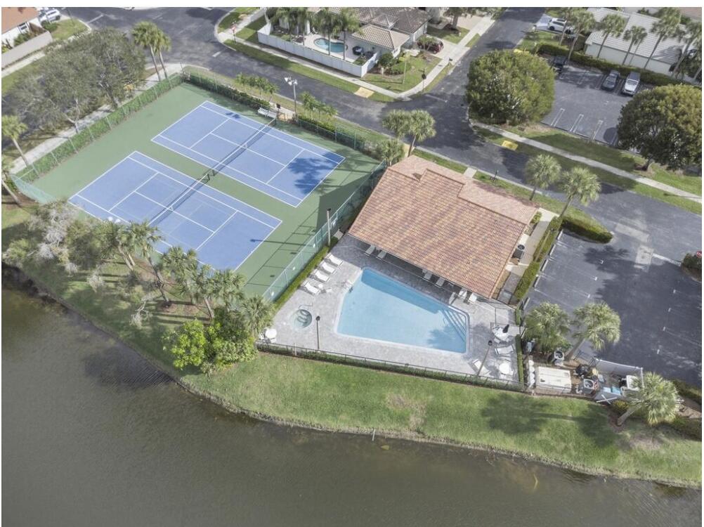 175 Executive Circle Boynton Beach, FL 33436 - Photo 47 of 49 Clubhouse