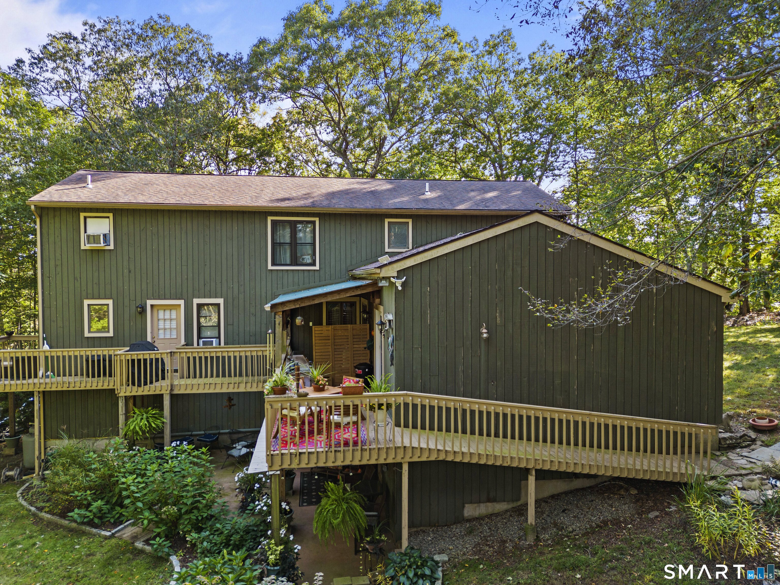 955 Georges Hill Road Southbury, CT 06488 - Photo 4 of 40 Back view