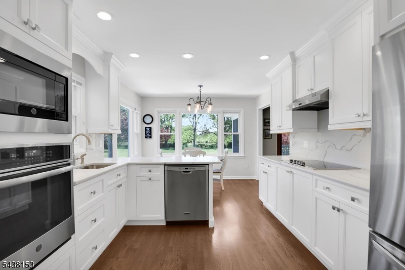 80 Juniper Way Bernards, NJ 07920 - Photo 9 of 48