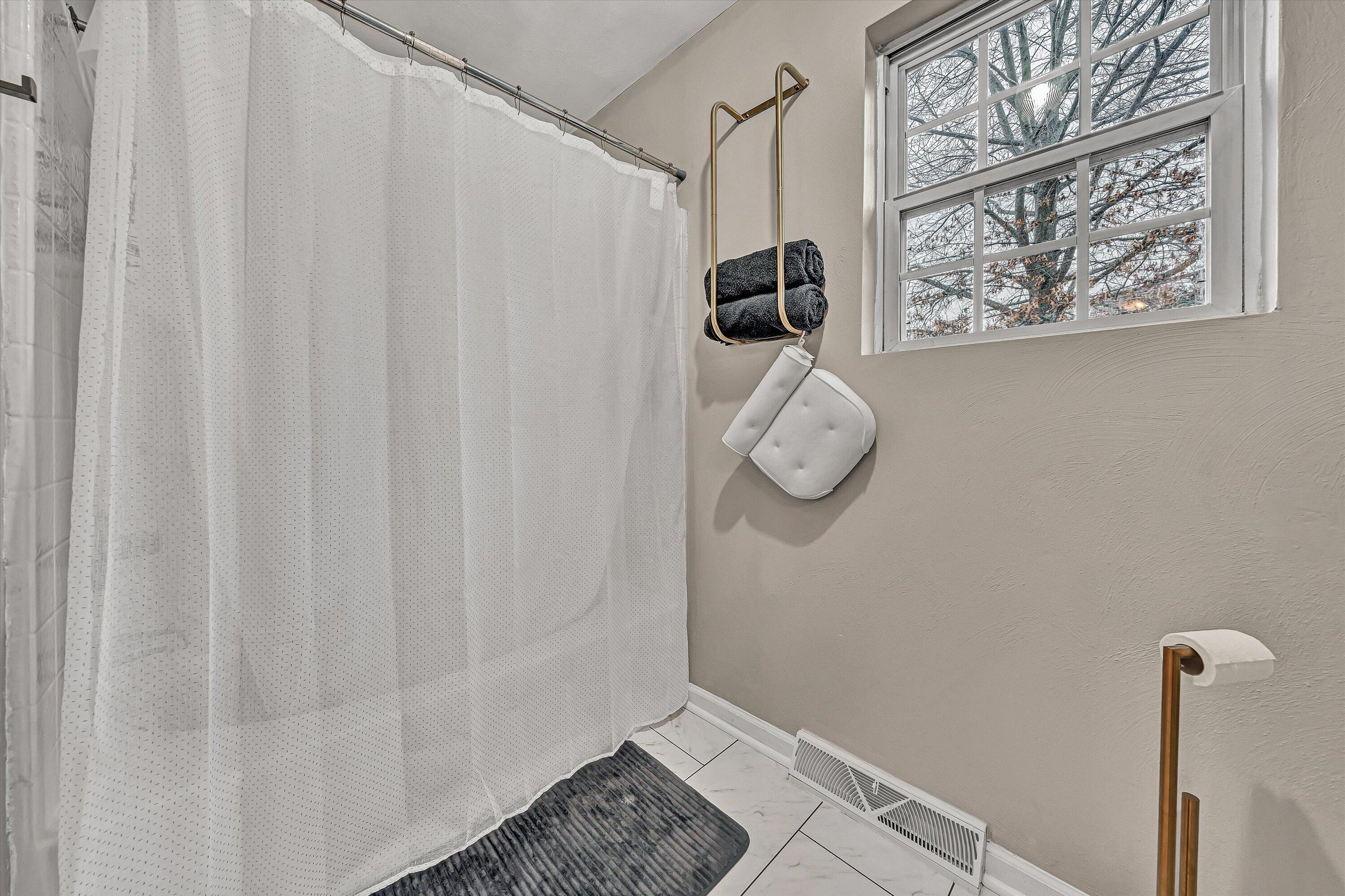 1328 Morewood Road Hardy, VA 24101 - Photo 18 of 34 18-DSC00037