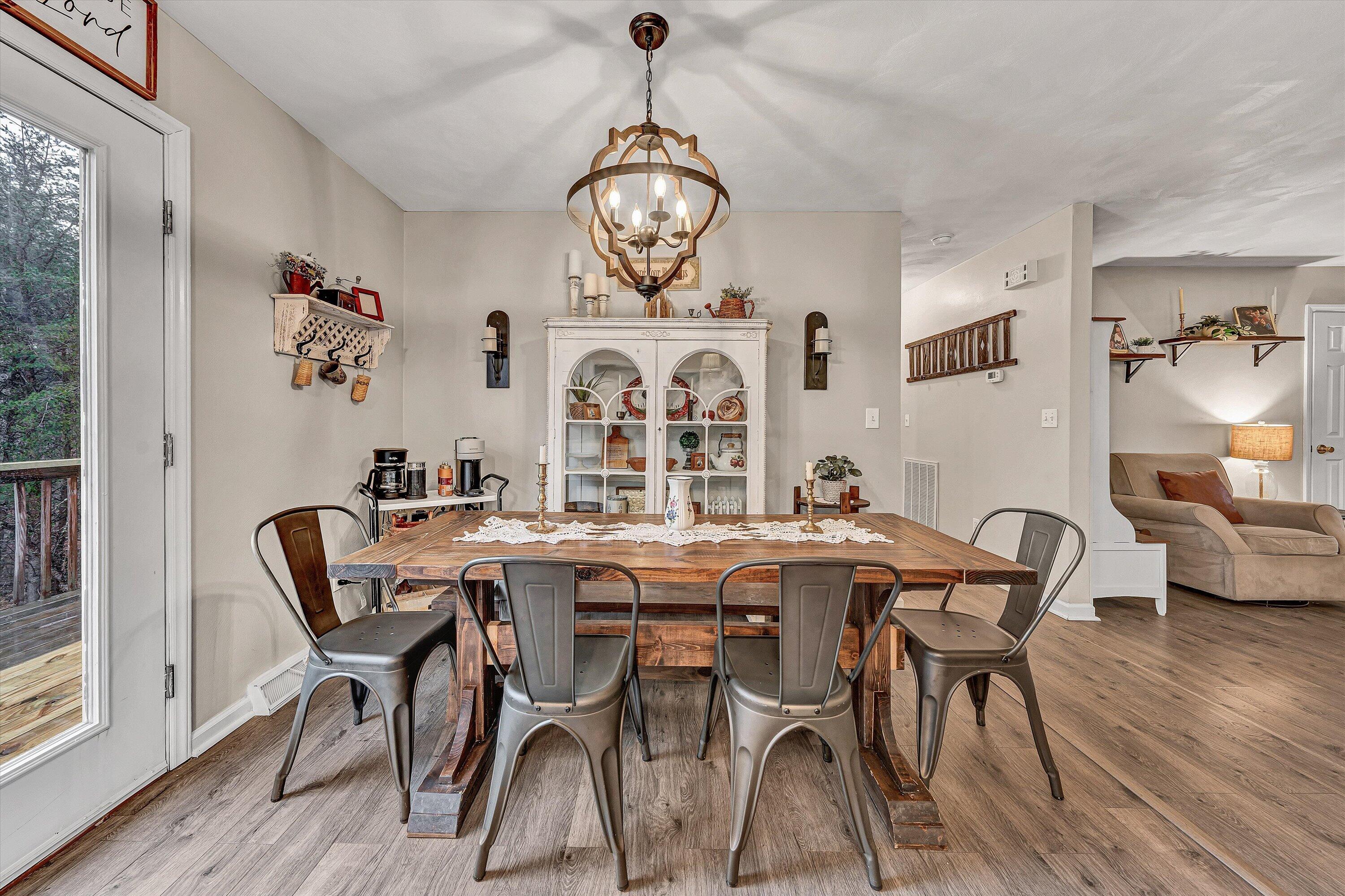 1328 Morewood Road Hardy, VA 24101 - Photo 9 of 34 08-DSC00013