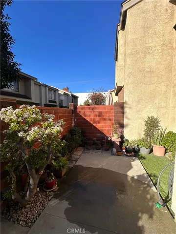 $3,000 | 957 South Landmark Lane, Anaheim, CA 92802