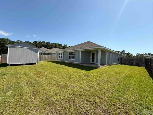 $2,020 | 4041 Whitetail Lane, Pensacola, FL 32526