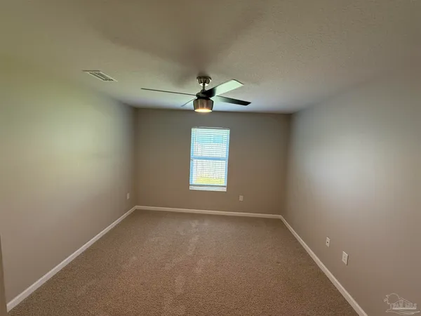 $2,020 | 4041 Whitetail Lane, Pensacola, FL 32526