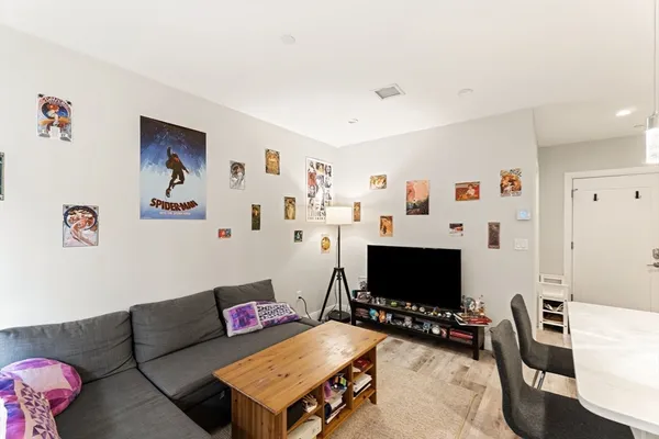 $3,195 | 1457 Tremont Street, Unit 210, Boston, MA 02120