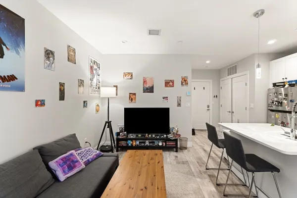 $3,195 | 1457 Tremont Street, Unit 210, Boston, MA 02120