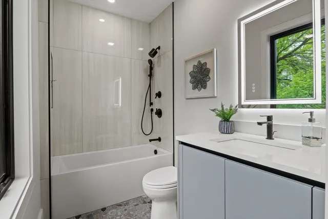 $3,100,000 | 116 Thorndike Street, Unit 2, Brookline, MA 02446