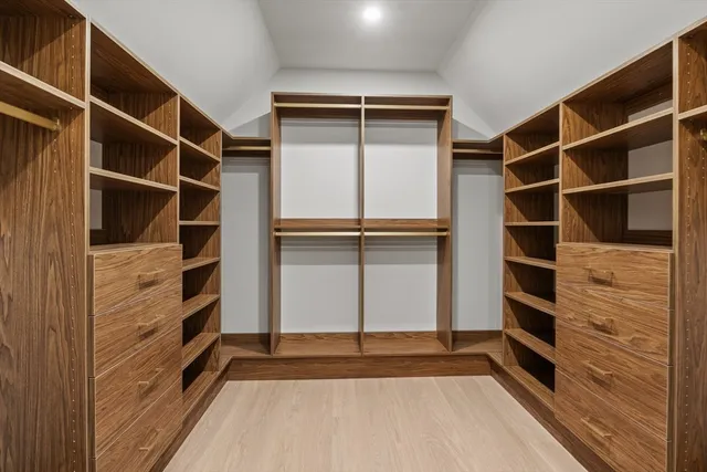 $3,100,000 | 116 Thorndike Street, Unit 2, Brookline, MA 02446