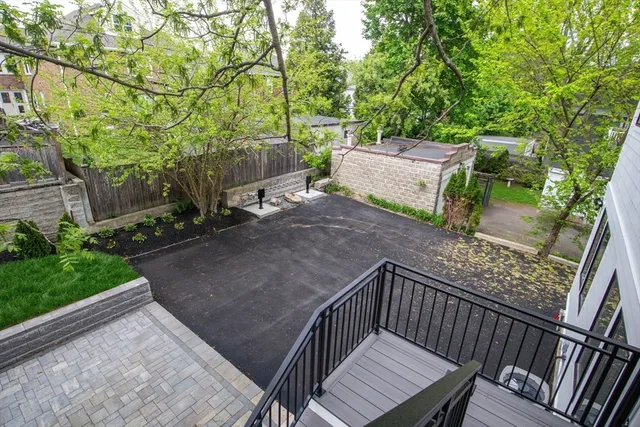 $3,100,000 | 116 Thorndike Street, Unit 2, Brookline, MA 02446