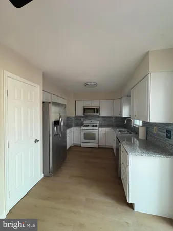 $445,000 | 14471 Whisperwood Court, Dumfries, VA 22025