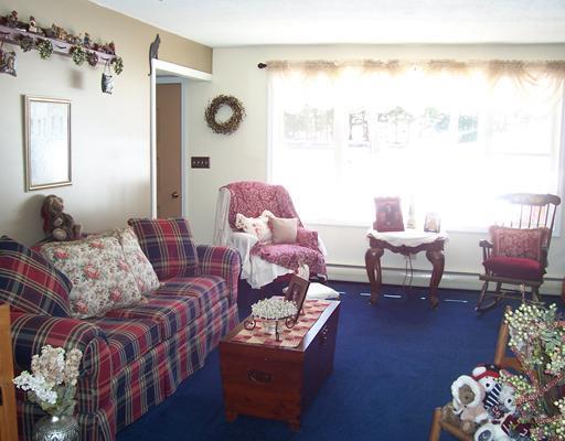 374 Kennebec Road Hampden, ME 04444 - Photo 6 of 16 Living Room.