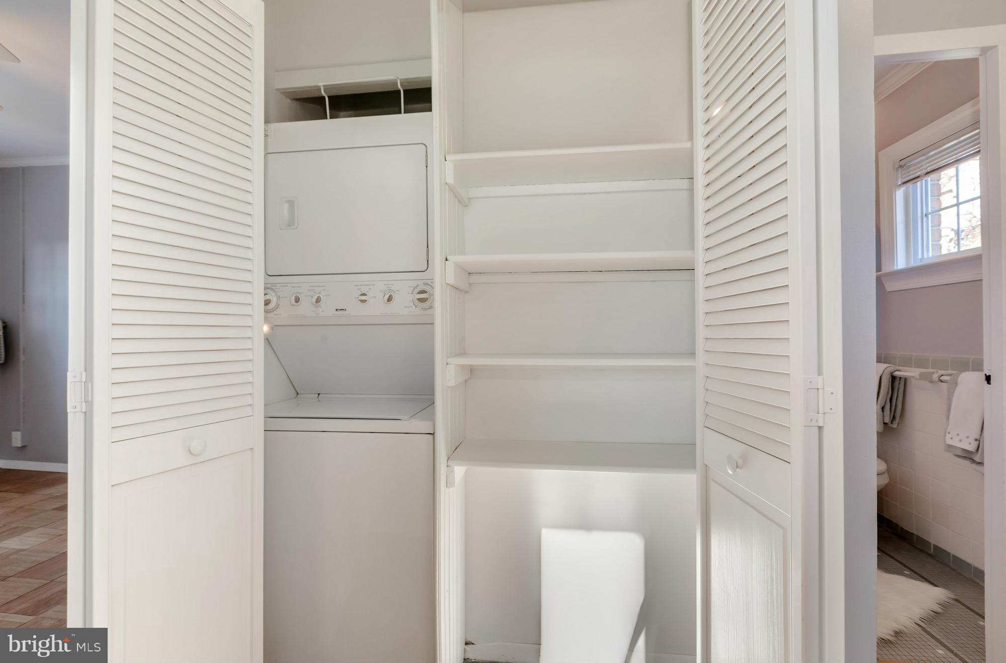 3214 Gunston Road Alexandria, VA 22302 - Photo 12 of 19 Interior (General)