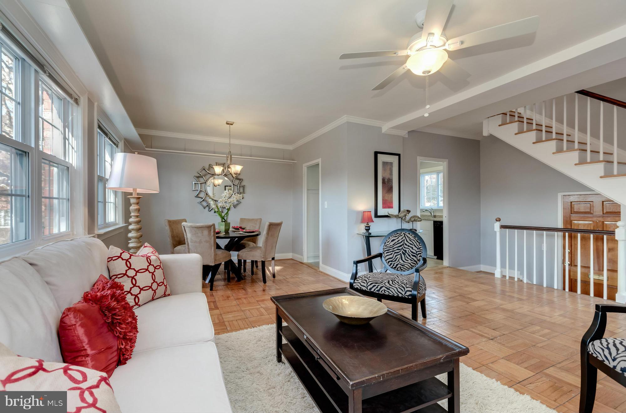 3214 Gunston Road Alexandria, VA 22302 - Photo 3 of 19 Interior (General)