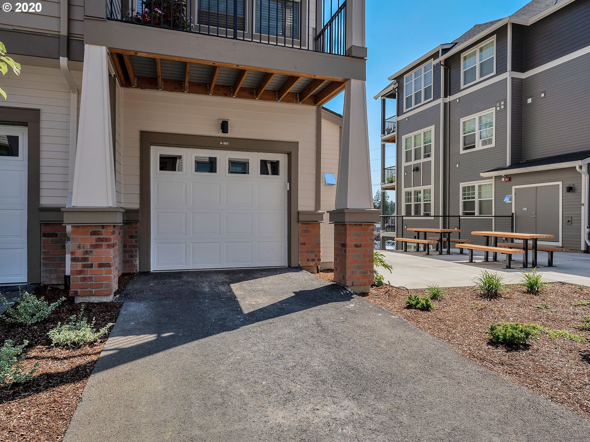 17124 Southwest Appledale Road Beaverton, OR 97007 - Photo 12 of 29 Gallery Image 12